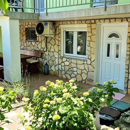 Apartment Deni Skrbčići Εξωτερικό φωτογραφία