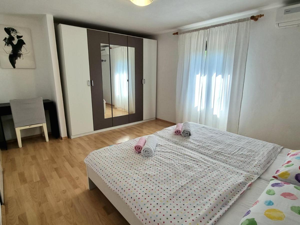 Apartment Deni Skrbčići Εξωτερικό φωτογραφία
